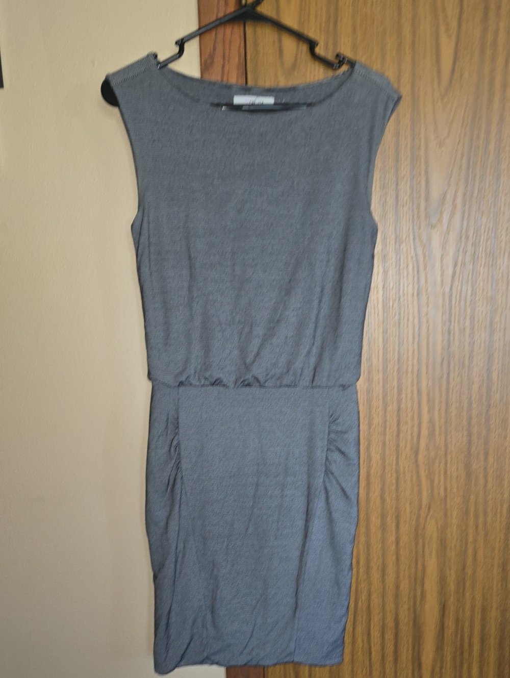 Athleta Gray Sleeveless Midi Sheath Dress